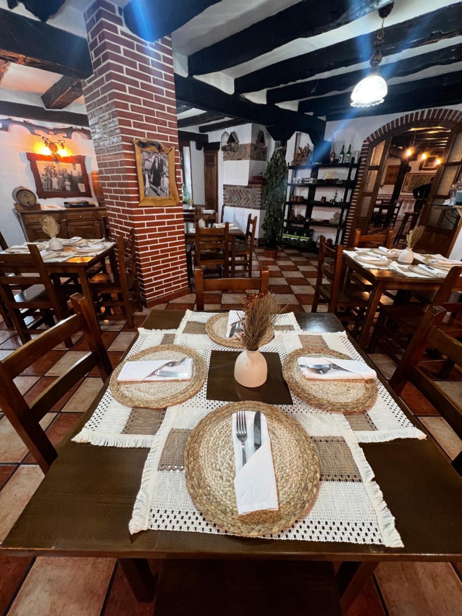 Hotel Rural El Sestil Dobres Екстер'єр фото